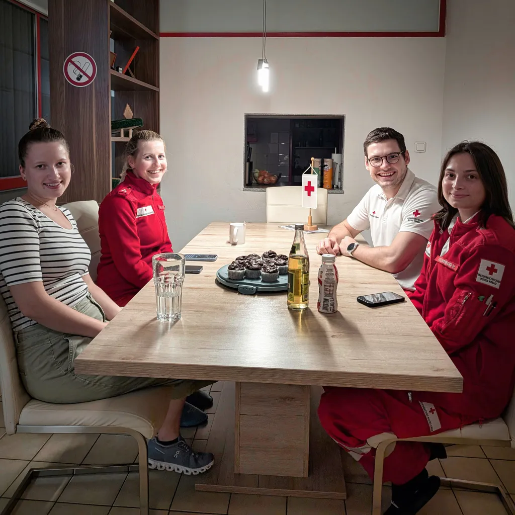 Gruppenfoto der Buchclubmitglieder